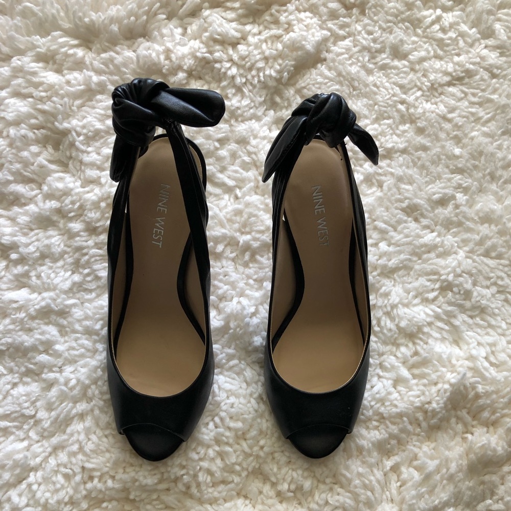 Nine West pump